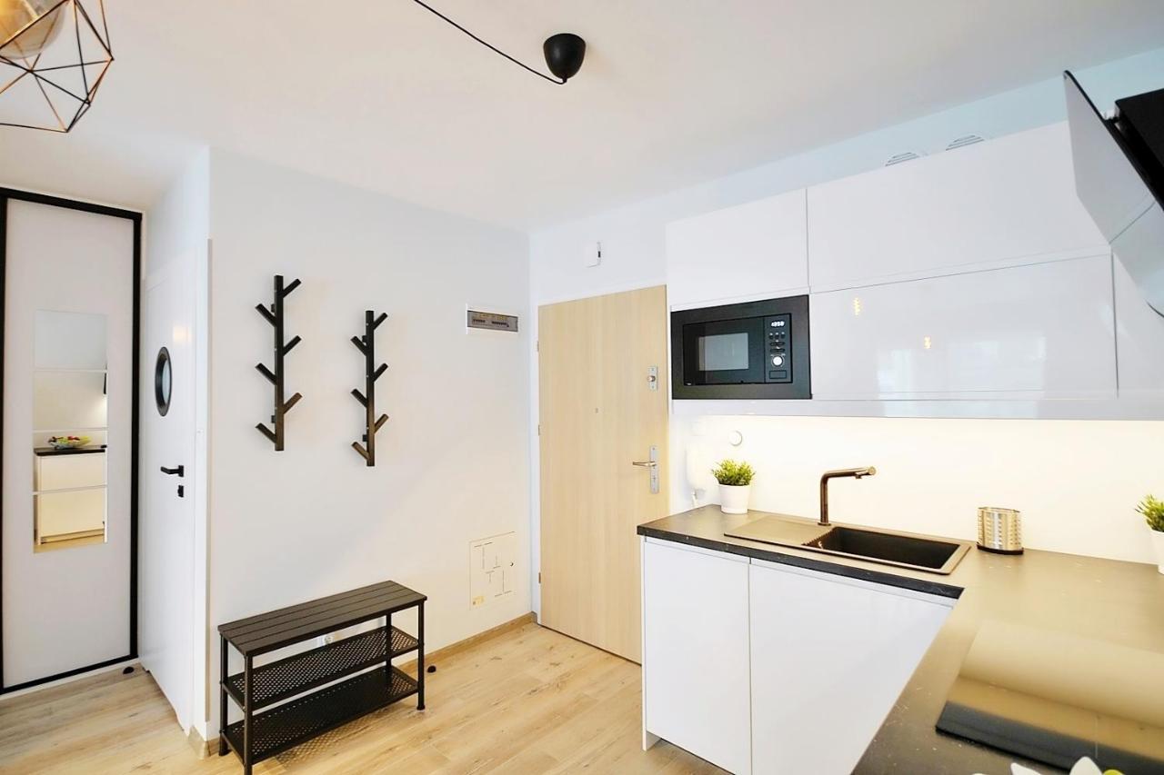 Apartament Andar Z Miejscem Parkingowym Kolobřeh Exteriér fotografie