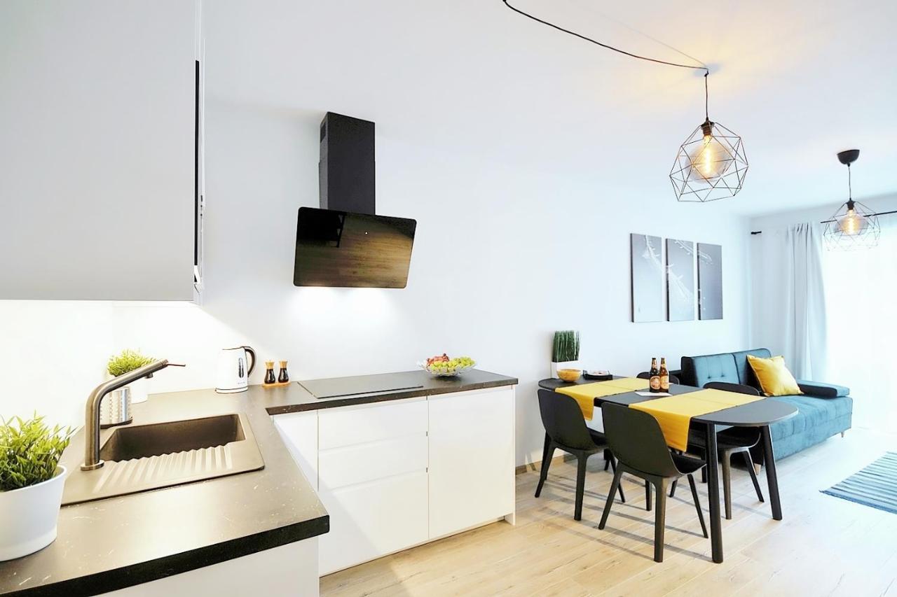 Apartament Andar Z Miejscem Parkingowym Kolobřeh Exteriér fotografie