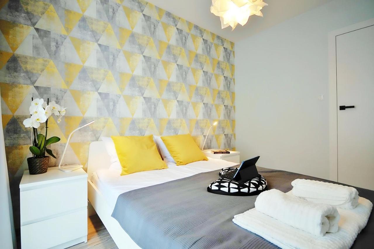 Apartament Andar Z Miejscem Parkingowym Kolobřeh Exteriér fotografie
