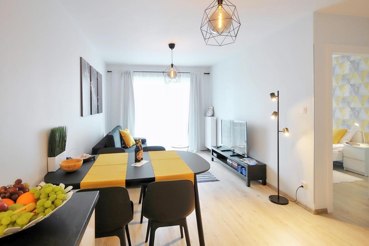 Apartament Andar Z Miejscem Parkingowym Kolobřeh Exteriér fotografie
